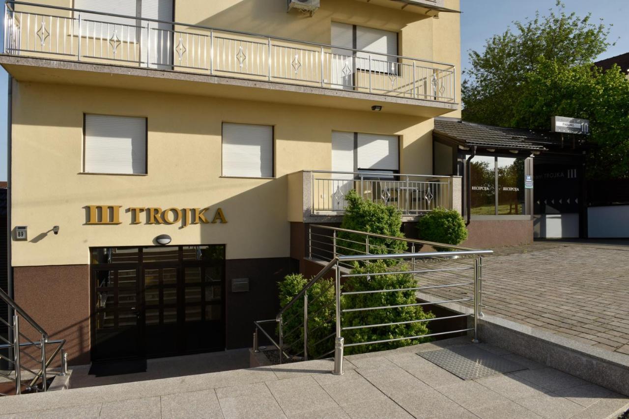 Apartmani I Bungalovi Trojka Banja Luka Eksteriør bilde