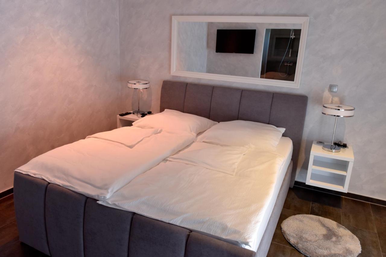 Apartmani I Bungalovi Trojka Banja Luka Eksteriør bilde