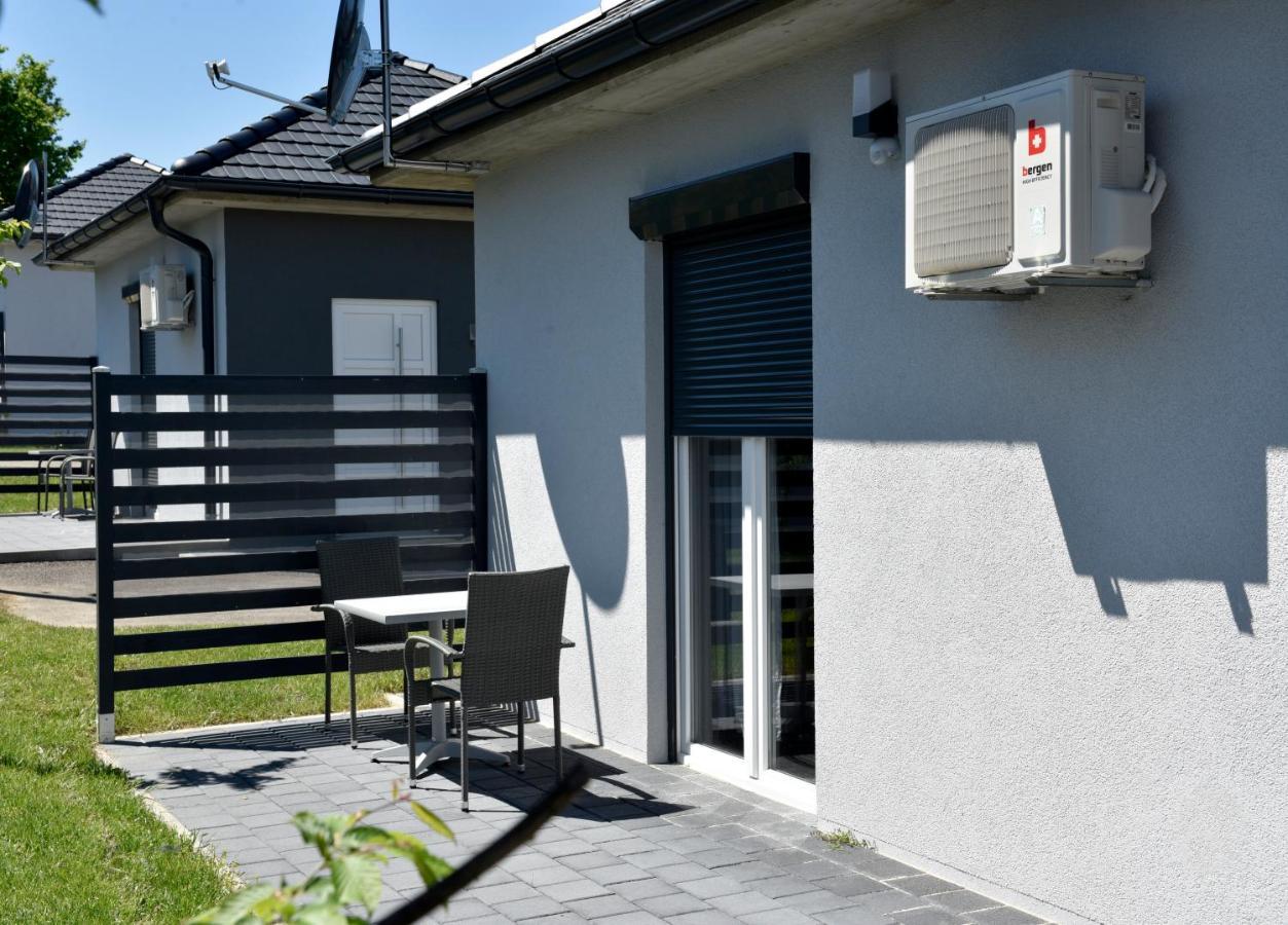 Apartmani I Bungalovi Trojka Banja Luka Eksteriør bilde