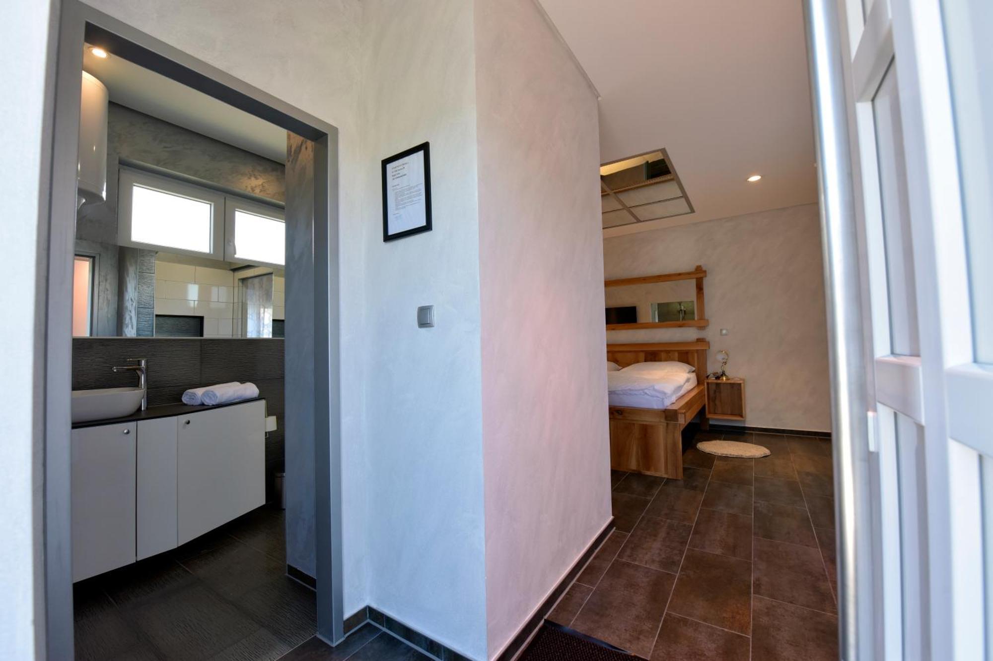 Apartmani I Bungalovi Trojka Banja Luka Rom bilde